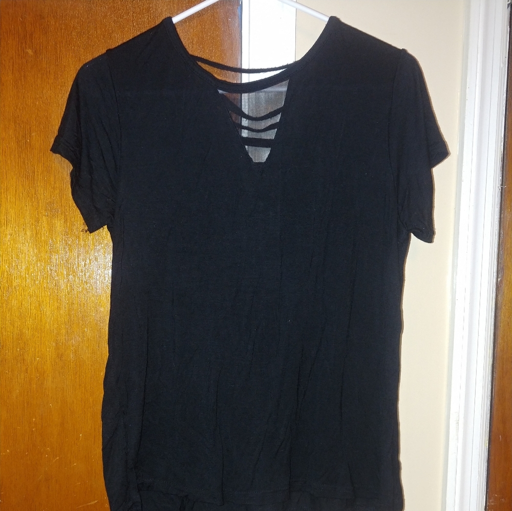 Black short sleeve shirt